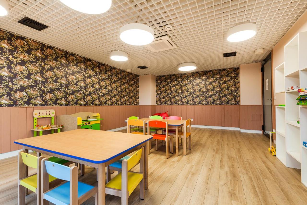 Uroczy Apartament W Centrum Starego Miasta Gdańsk Kültér fotó
